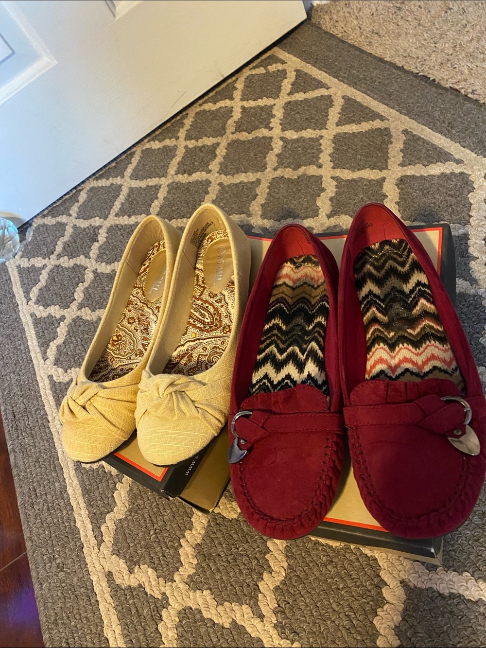 Women’s Cream Knot Ballet Flats & Burgundy Suede Moccasins